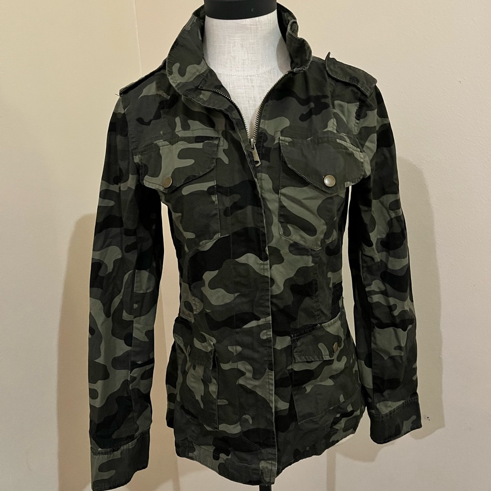 Love Tree Green and Black Camo Utility Jacket
